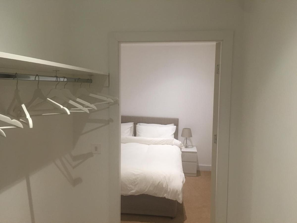 Luxurious Serviced Apartment In Κρόιντον Εξωτερικό φωτογραφία